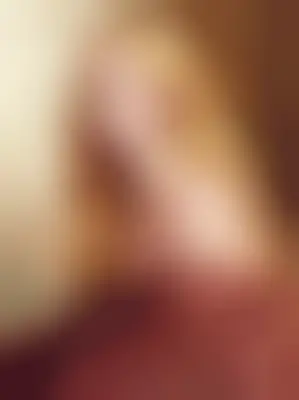 Портрет девушки по номерам — раскраска 18+